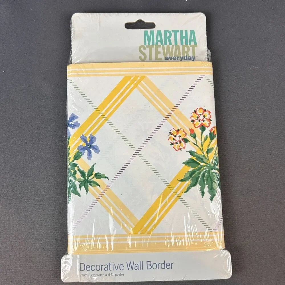 Martha Stewart Wallpaper Border Primula Floral 25 Yard NOS Cottagecore